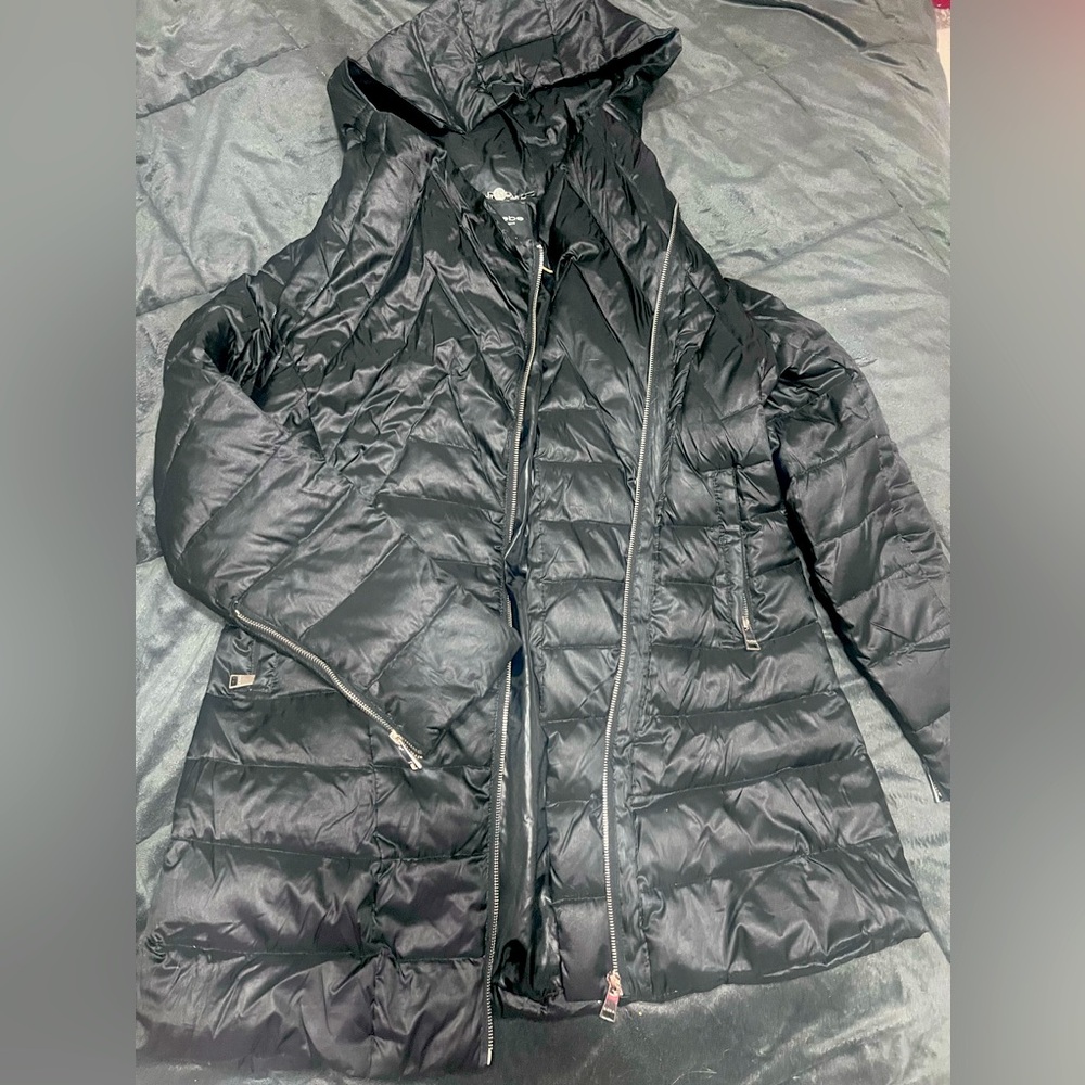 Bebe sz L Black Puffer Coat